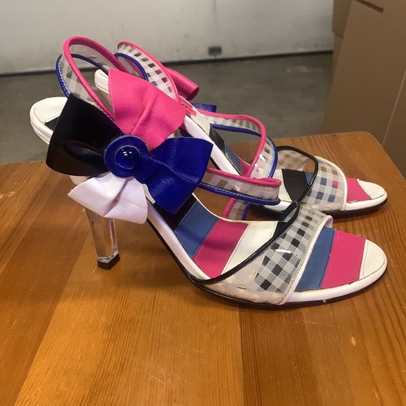 Betseyville by Betsey Johnson Gingham Bow
Colourblock Open Toe Lucite Heels - Picture 13 of 16